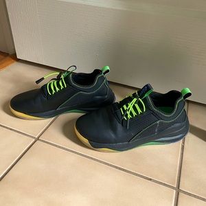 CLOVE~ slip on sneakers